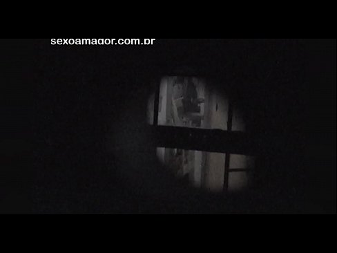 ❤️ Blondie vin an kasèt yon voyeur nan katye kache dèyè brik kre Videyo pònografi nan pònografi ht.porno24-7.ru ❌️❤